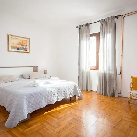 Apartments Luce Rovinj Exterior photo