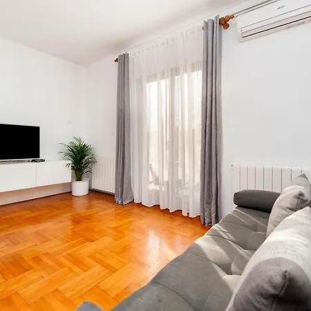 Apartments Luce Rovinj Exterior photo