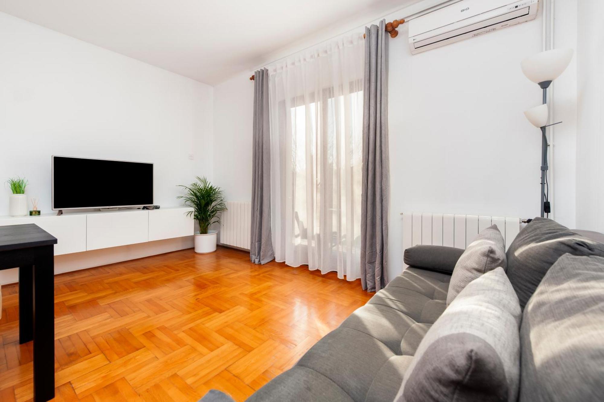 Luce Apartment *